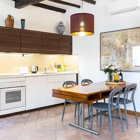 Arc Trilussa 44 公寓 *